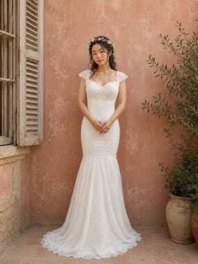 Susanna Rachel Bridal Ivory Lace Mermaid Wedding Gown XS Size 0 2 Beaded